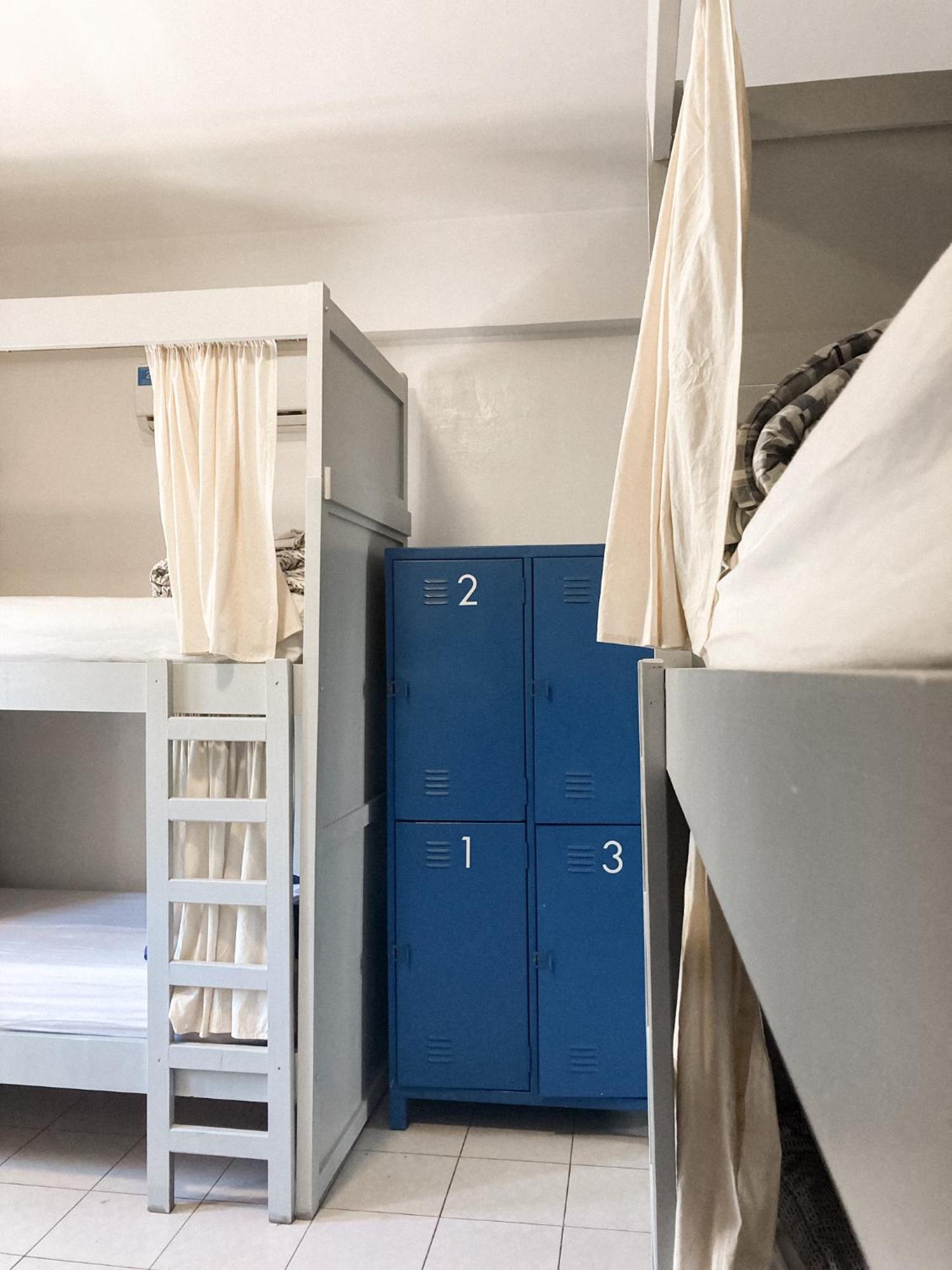 Gorilla Hostel Мендоса Екстериор снимка
