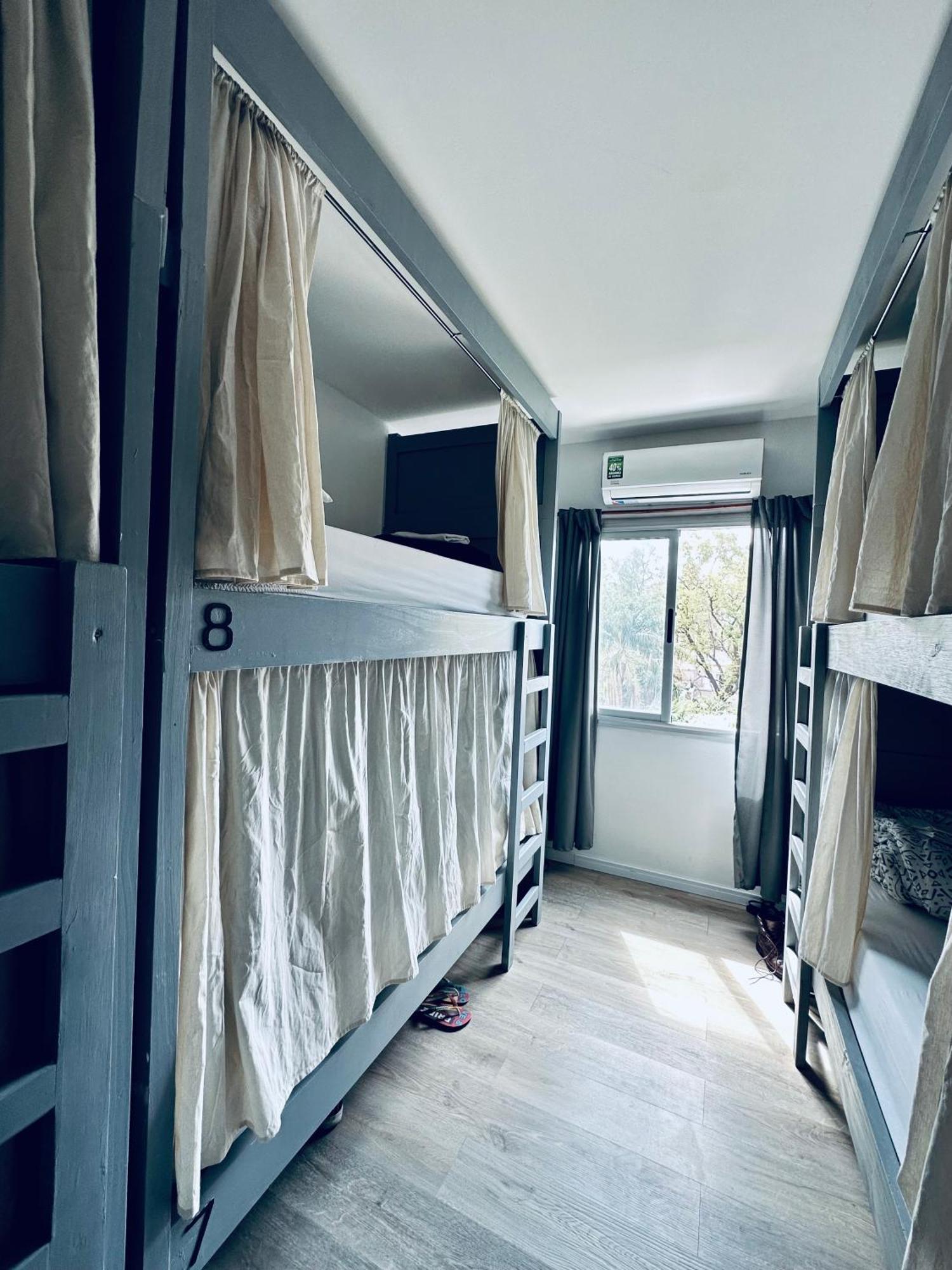 Gorilla Hostel Мендоса Стая снимка